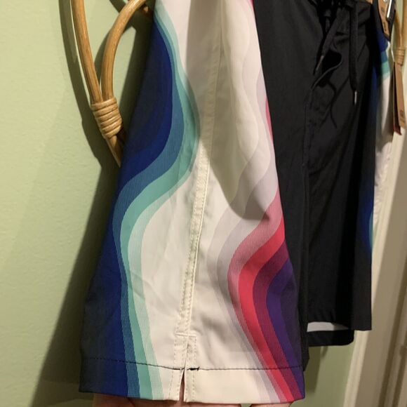 Men's Vans 18" Outseam 4 Way Stretch Color Wave Side Boardshorts Swim Size 38 - Picture 2 of 9
